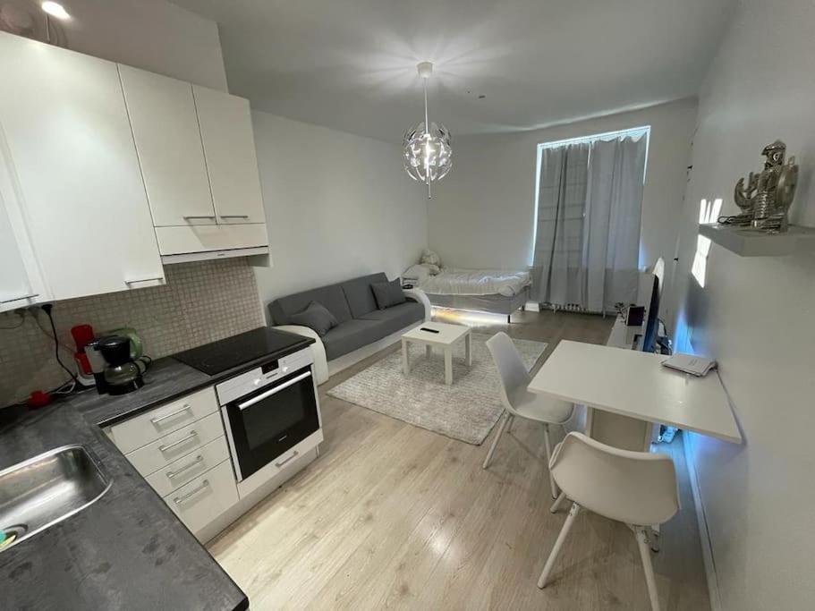 Smart 32m2 In A Location - Kallio Helsinki